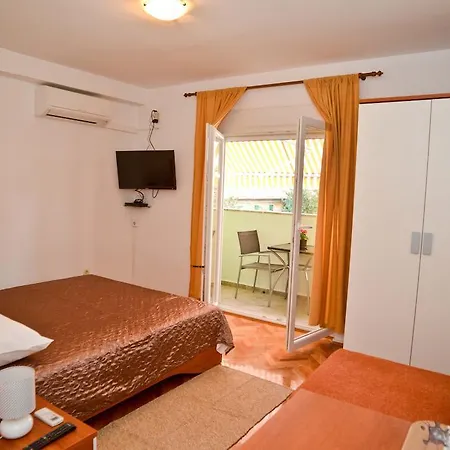 Guest house El Mirador With Balcony 3*