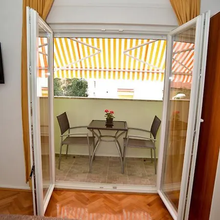 Guest house El Mirador With Balcony