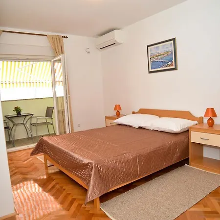 게스트하우스 El Mirador With Balcony 자다르