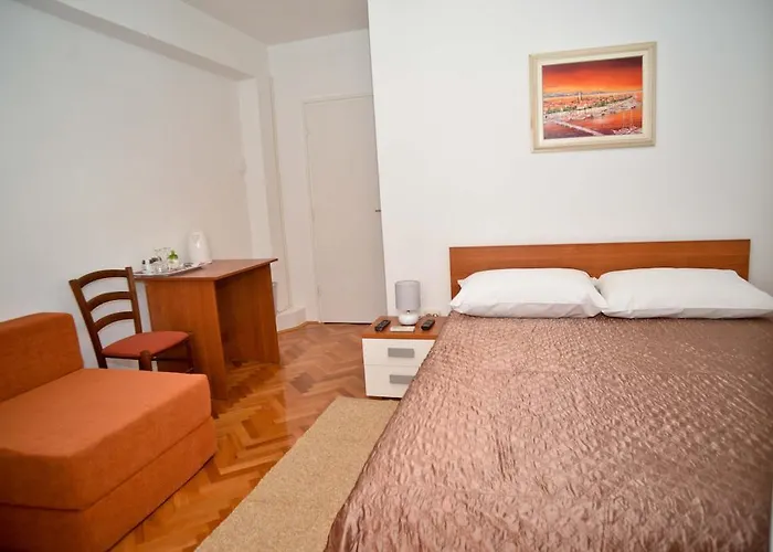 Guest house El Mirador With Balcony 3*