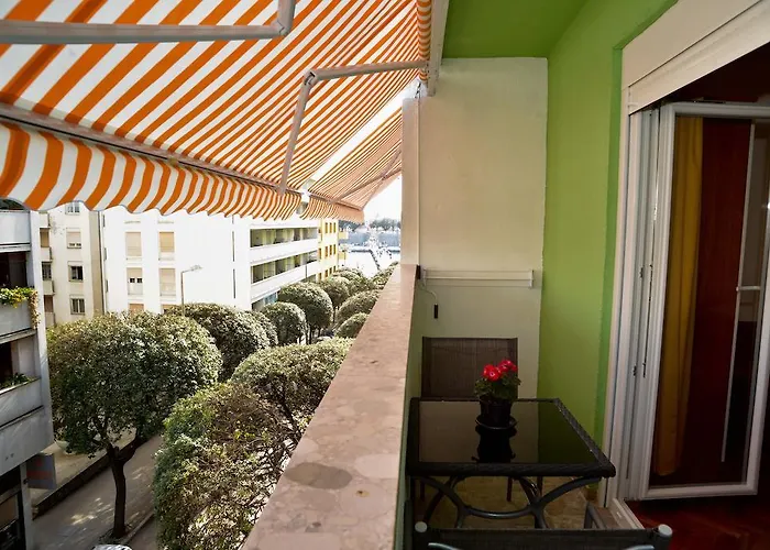 Guest house El Mirador With Balcony 3*